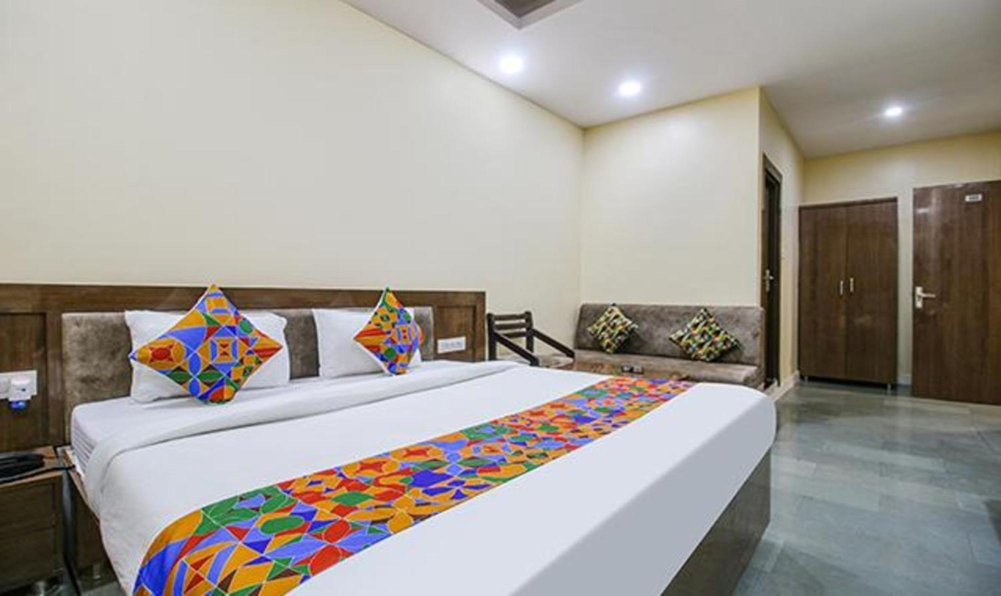 Hotel Silver Inn Bhopal Eksteriør bilde