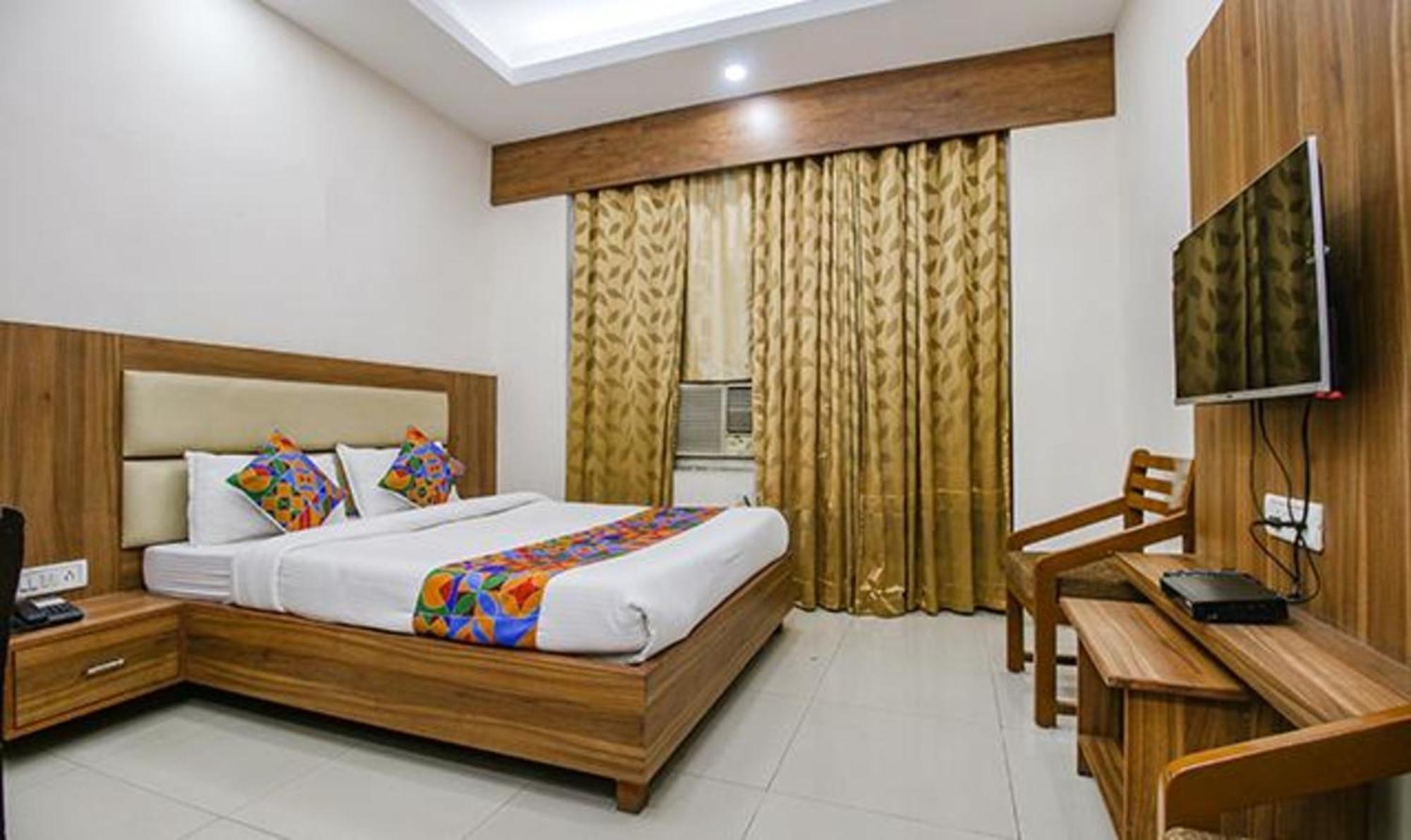 Hotel Silver Inn Bhopal Eksteriør bilde
